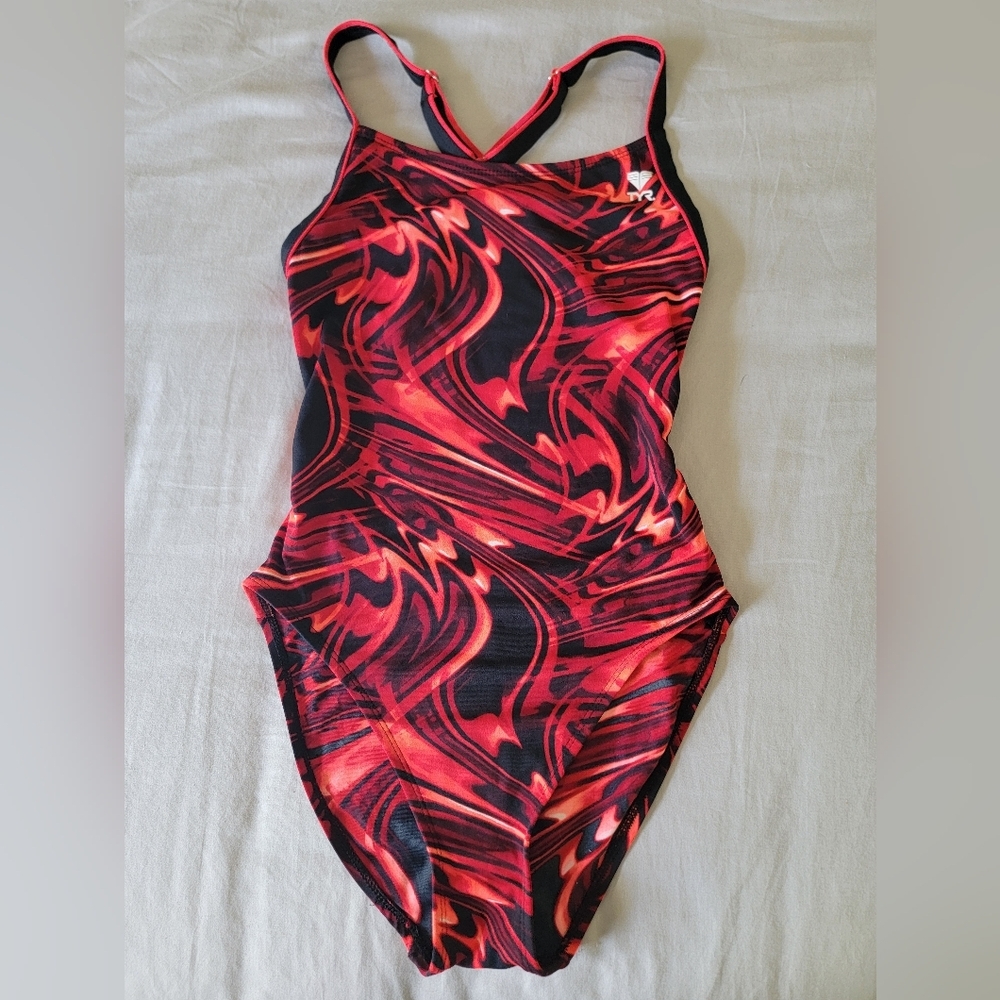 TYR Size 32  Competitive Swimsuit